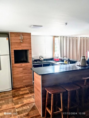 CASA ACONCHEGANTE 1 QUADRA da PRAIA